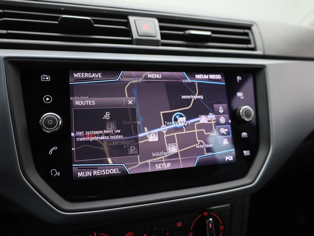 1.0 TSI Style Launch Edition | APPLE CARPLAY | ACHTERUITRIJCAMERA | AIRCO | CRUISE CONTROL |