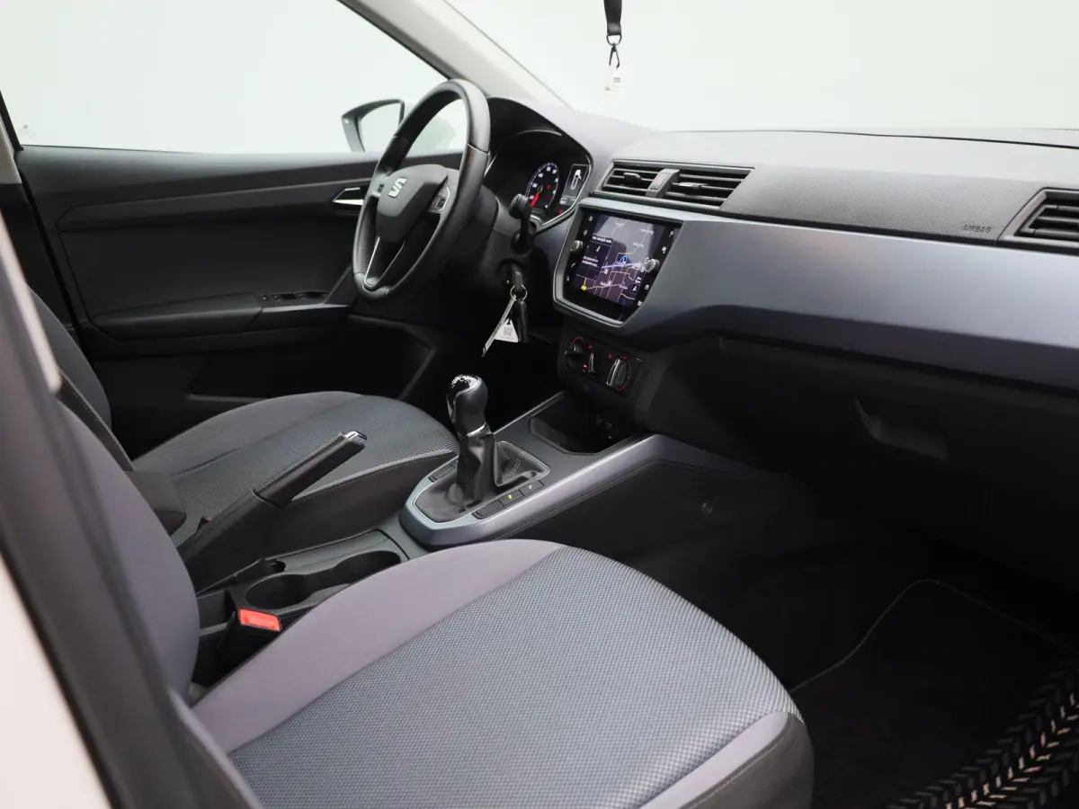 1.0 TSI Style Launch Edition | APPLE CARPLAY | ACHTERUITRIJCAMERA | AIRCO | CRUISE CONTROL |