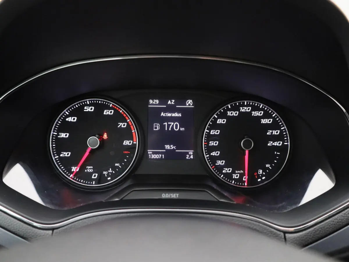 1.0 TSI Style Launch Edition | APPLE CARPLAY | ACHTERUITRIJCAMERA | AIRCO | CRUISE CONTROL |
