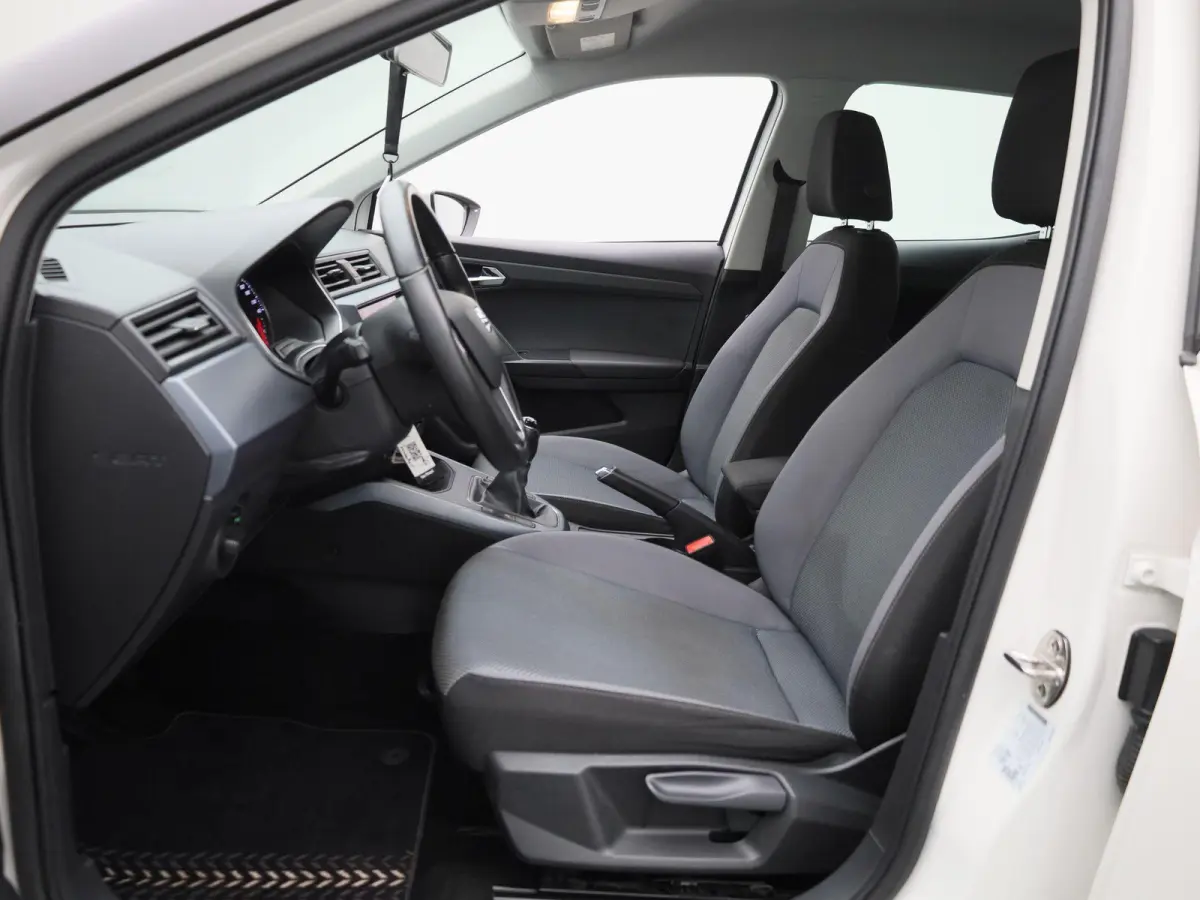 1.0 TSI Style Launch Edition | APPLE CARPLAY | ACHTERUITRIJCAMERA | AIRCO | CRUISE CONTROL |