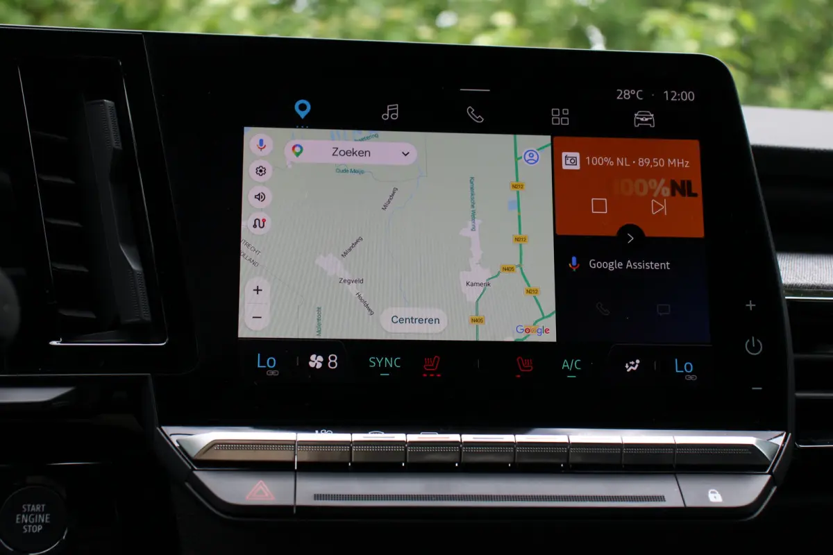 1.2 E-Tech full hybrid 200 evolution / Camera / Carplay / Navigatie / Winterpakket | Achteruitrijcamera | Apple Carplay/Android Auto|telefoonintegratie premium | Cruise control