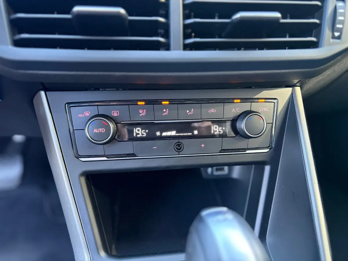 1.0 TSI Comfortline DSG I CARPLAY I CRUISE I PDC I CLIMA I NAVI