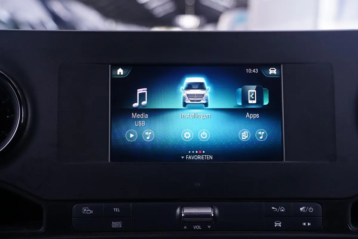 317 CDI 170 pk L2H2 Camera, Apple Carplay Cruise Control, Airco, Opstap achter, 3-Zits