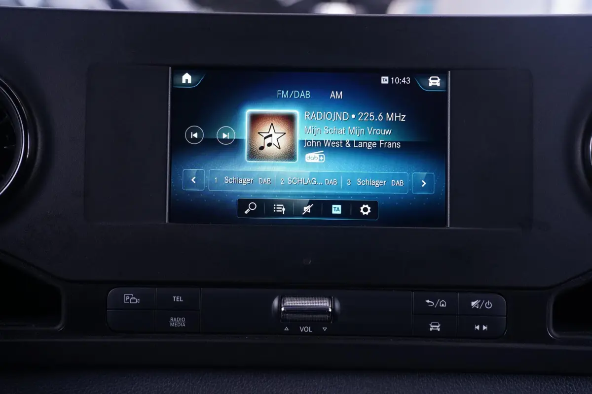 317 CDI 170 pk L2H2 Camera, Apple Carplay Cruise Control, Airco, Opstap achter, 3-Zits