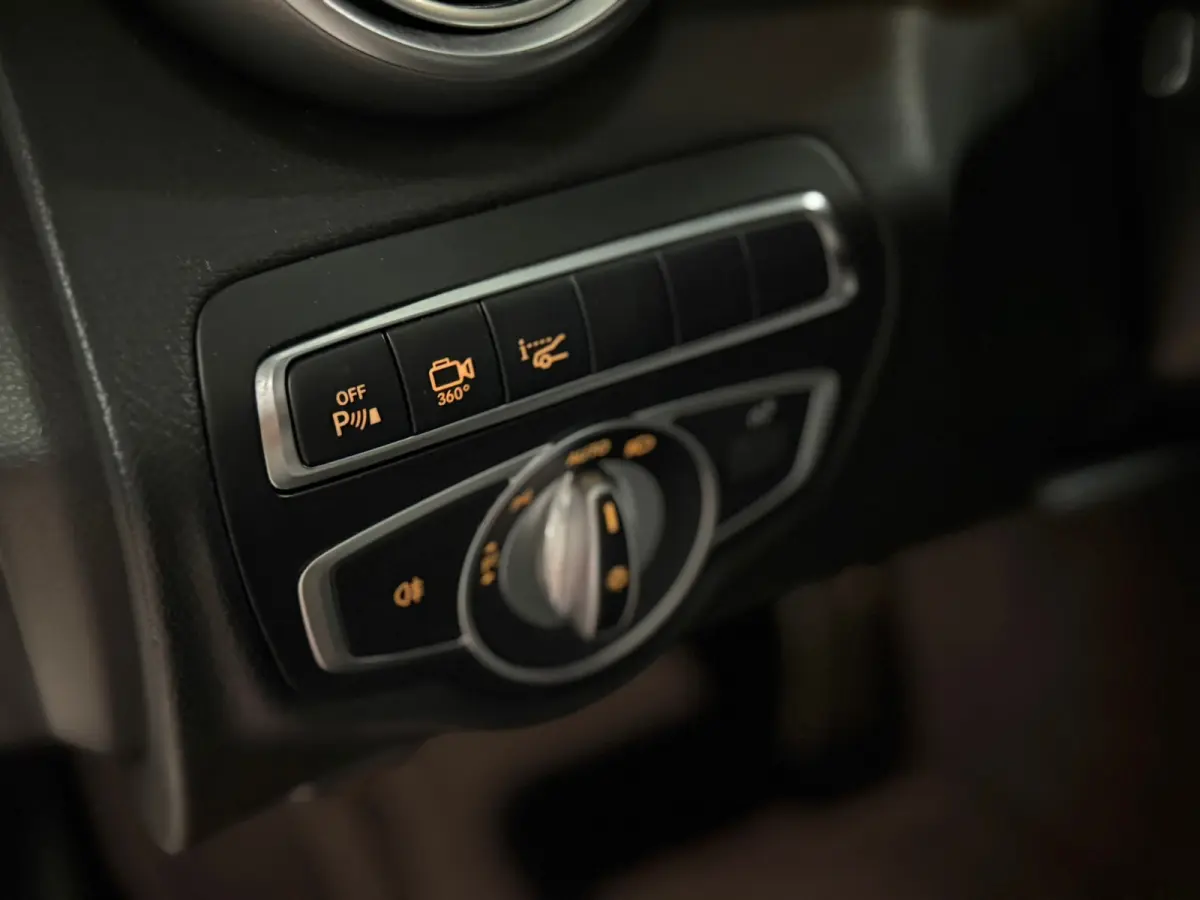 180 Business Solution AMG |PANO|MEMORY|KEYLESS|LANE ASSIST|SFEERVERLICHTING|NAP|NL AUTO|DEALER ONDERHOUDEN|