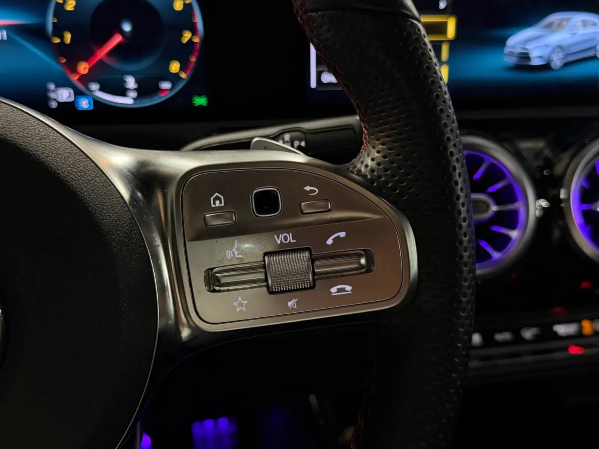 180 Business Solution AMG |PANO|MEMORY|KEYLESS|LANE ASSIST|SFEERVERLICHTING|NAP|NL AUTO|DEALER ONDERHOUDEN|