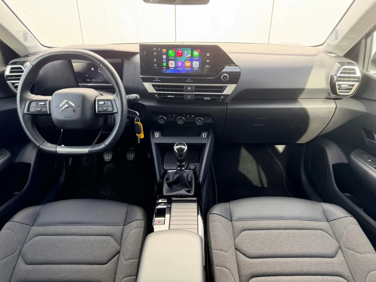 1.2 Puretech Feel / Apple Carplay & Android Auto / Achteruitrijcamera / Climate Control / Cruise Control / | Achteruitrijcamera | Apple Carplay/Android Auto|telefoonintegratie premium | Radi