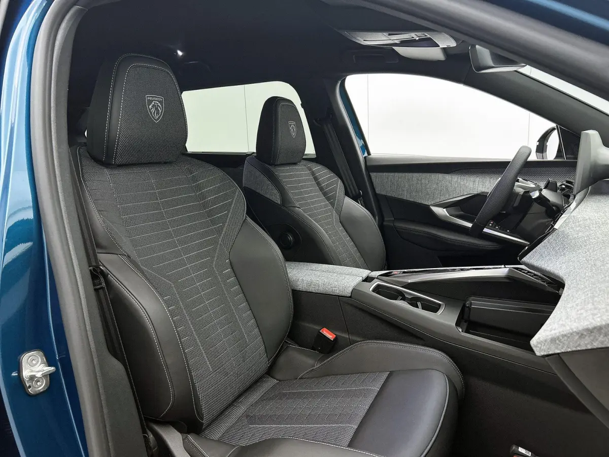 SUV GT Hybrid 145pk Automaat | DEMO | 7 Zitplaatsen | Navigatie | 360° Camera | Handsfree Achterklep | Stoel- en stuurverwarming | Adaptieve Cruise Control | Climate Control | Parkeersensor