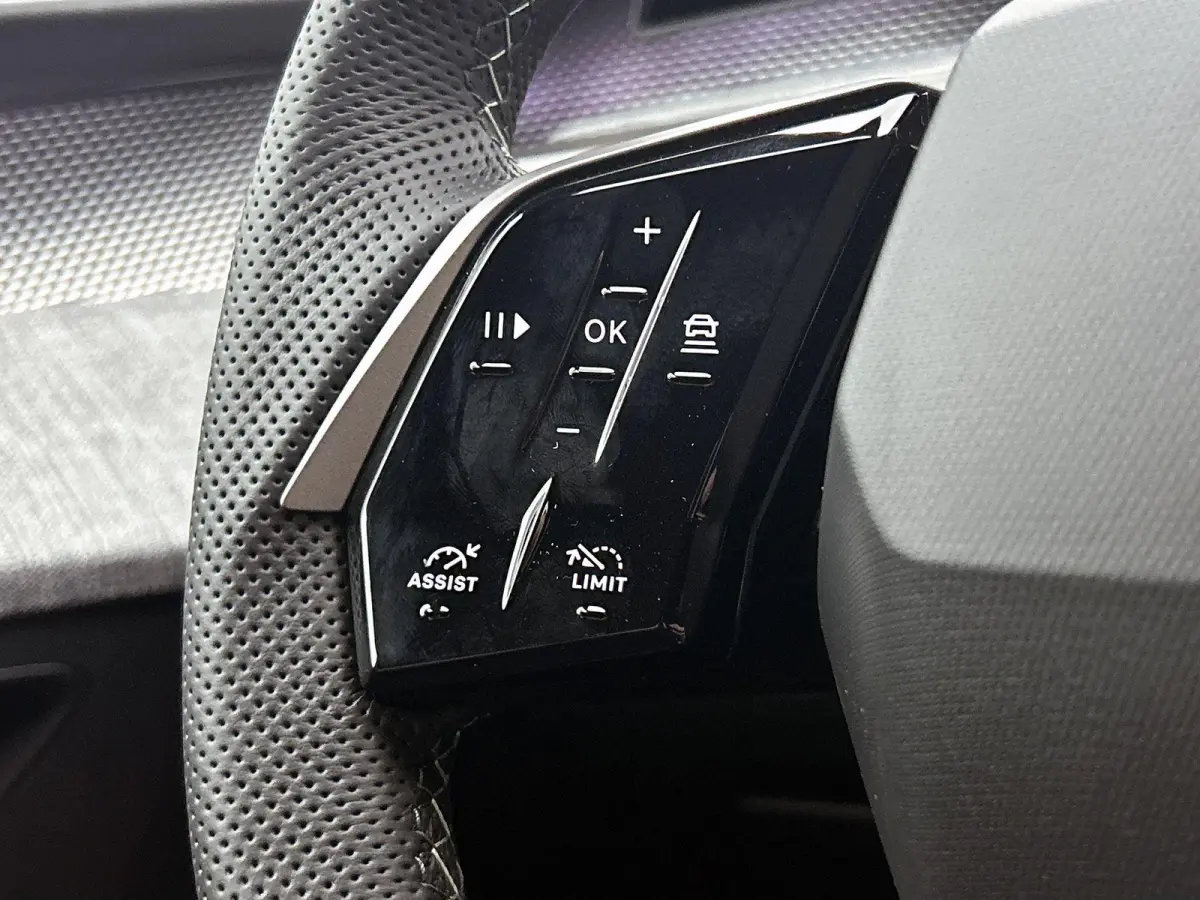 SUV GT Hybrid 145pk Automaat | DEMO | 7 Zitplaatsen | Navigatie | 360° Camera | Handsfree Achterklep | Stoel- en stuurverwarming | Adaptieve Cruise Control | Climate Control | Parkeersensor