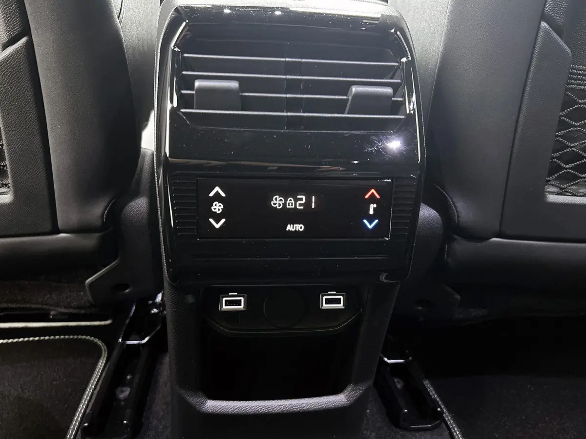 SUV GT Hybrid 145pk Automaat | DEMO | 7 Zitplaatsen | Navigatie | 360° Camera | Handsfree Achterklep | Stoel- en stuurverwarming | Adaptieve Cruise Control | Climate Control | Parkeersensor