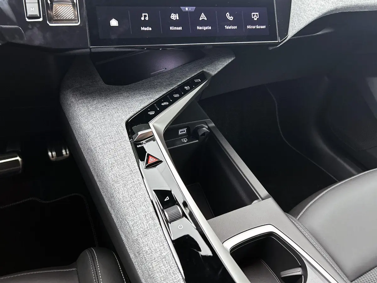 SUV GT Hybrid 145pk Automaat | DEMO | 7 Zitplaatsen | Navigatie | 360° Camera | Handsfree Achterklep | Stoel- en stuurverwarming | Adaptieve Cruise Control | Climate Control | Parkeersensor