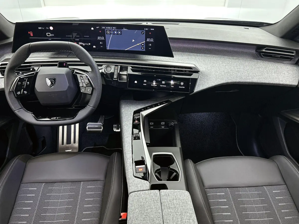 SUV GT Hybrid 145pk Automaat | DEMO | 7 Zitplaatsen | Navigatie | 360° Camera | Handsfree Achterklep | Stoel- en stuurverwarming | Adaptieve Cruise Control | Climate Control | Parkeersensor