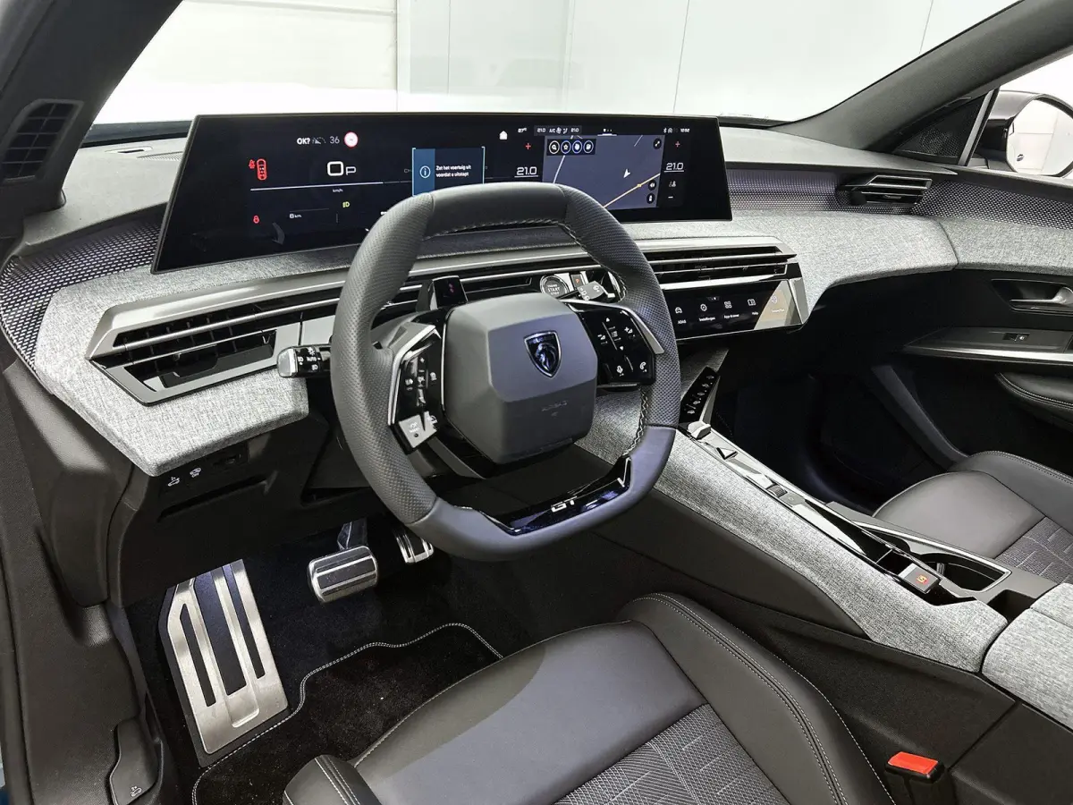 SUV GT Hybrid 145pk Automaat | DEMO | 7 Zitplaatsen | Navigatie | 360° Camera | Handsfree Achterklep | Stoel- en stuurverwarming | Adaptieve Cruise Control | Climate Control | Parkeersensor