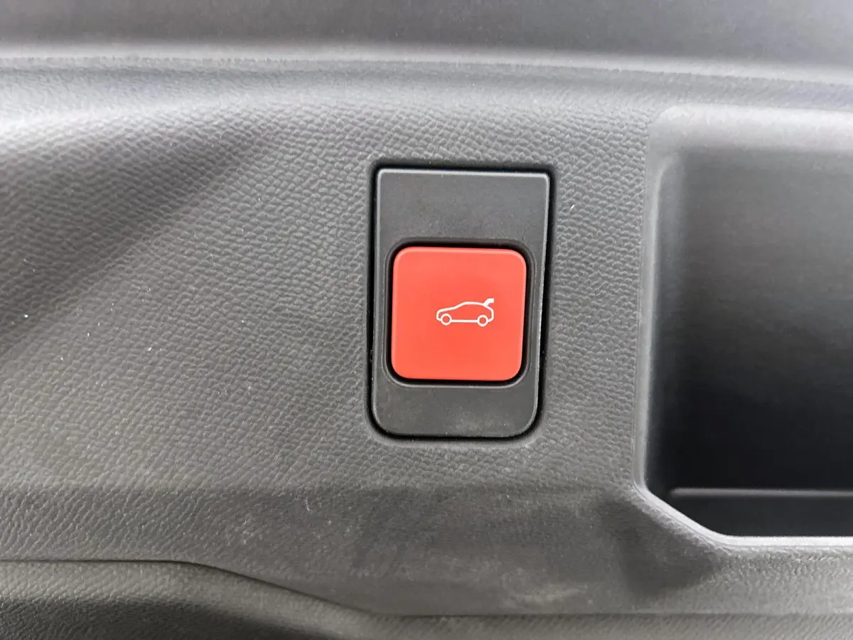 SUV GT Hybrid 145pk Automaat | DEMO | 7 Zitplaatsen | Navigatie | 360° Camera | Handsfree Achterklep | Stoel- en stuurverwarming | Adaptieve Cruise Control | Climate Control | Parkeersensor