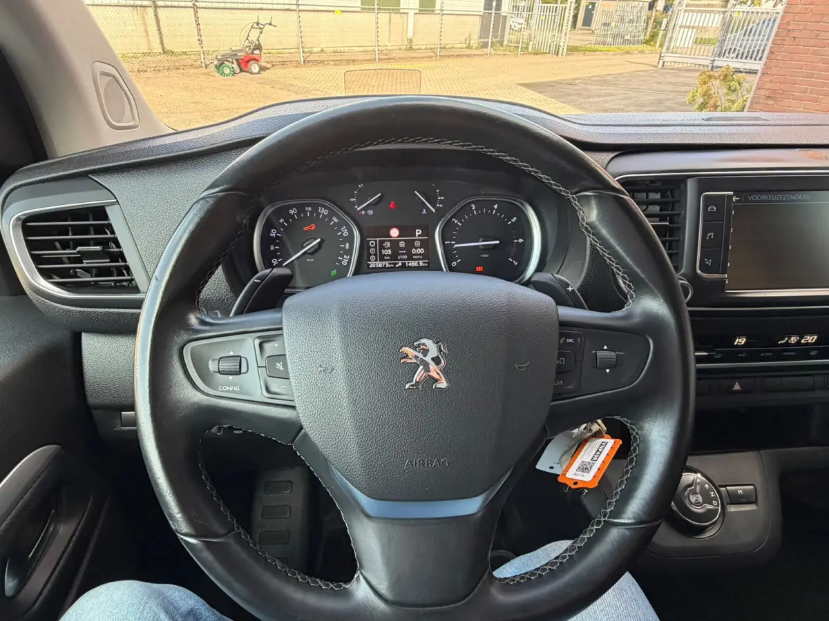 2.0 BlueHDI 180PK Automaat Standard Sport / Camera / Trekhaak