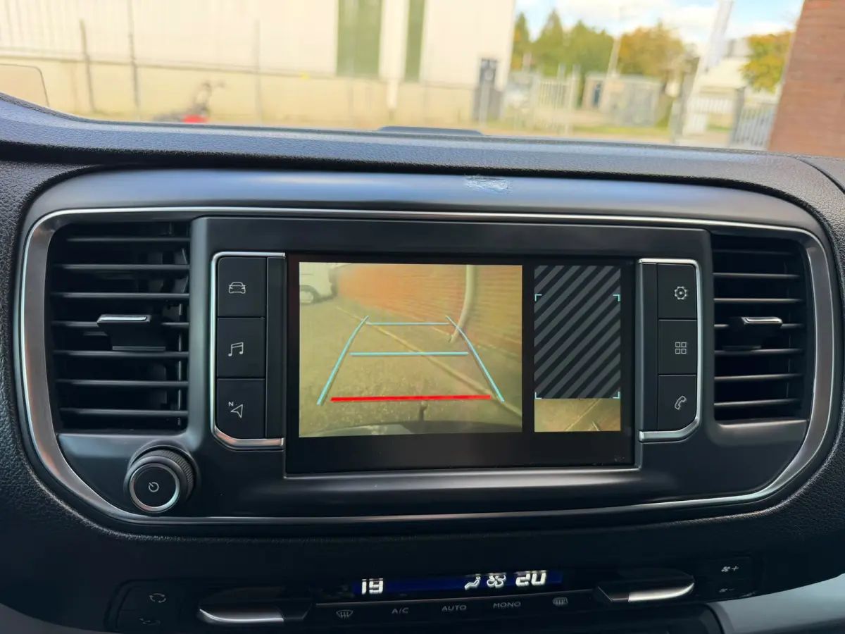 2.0 BlueHDI 180PK Automaat Standard Sport / Camera / Trekhaak