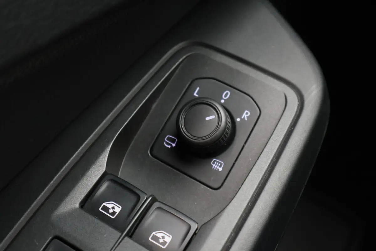 Maxi 2.0 TDI DSG Comfort Airco, Stoelverwarming, Bluetooth, Navigatie, Camera, Cruise, PDC, 18''