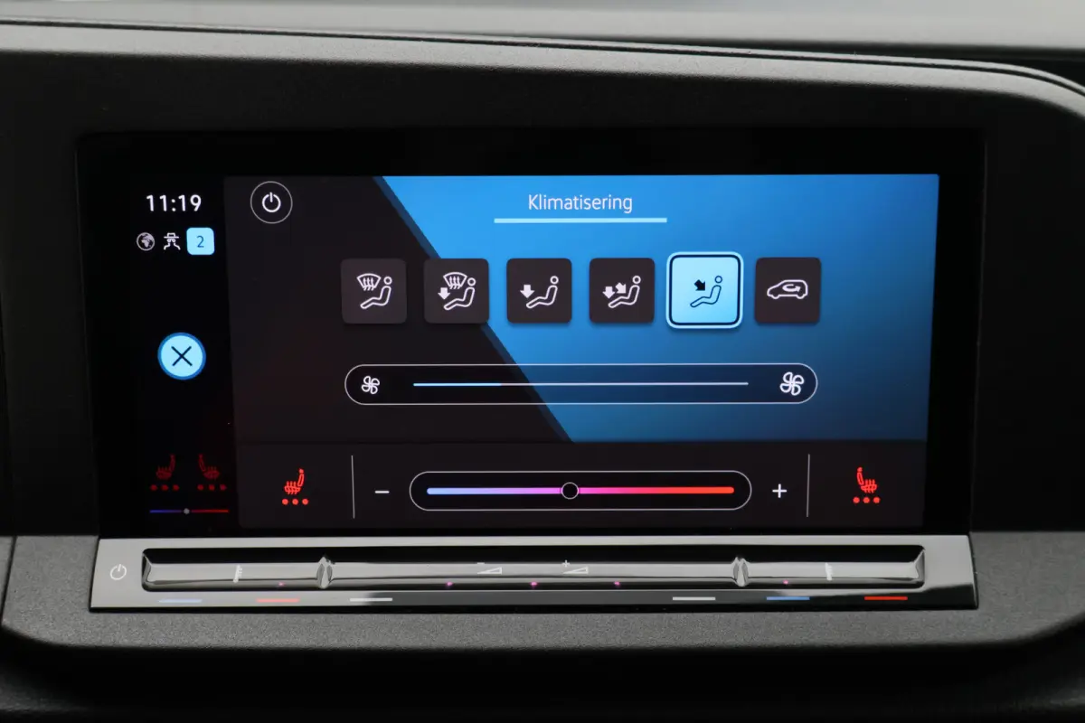 Maxi 2.0 TDI DSG Comfort Airco, Stoelverwarming, Bluetooth, Navigatie, Camera, Cruise, PDC, 18''
