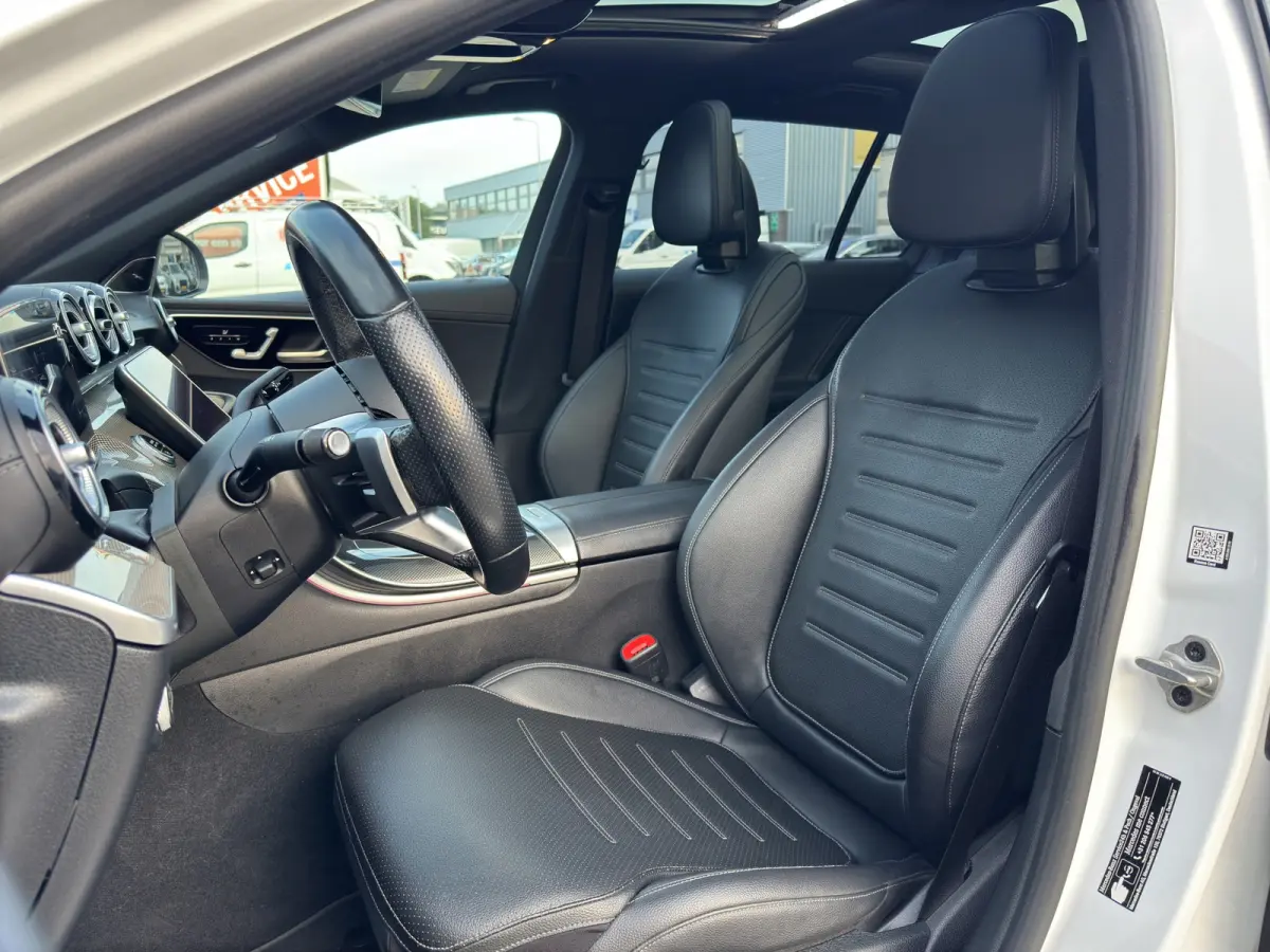 200 Launch Edition AMG Line | 360 Camera | Panoramadak | Adapt. Cruise | Apple Carplay/Android Auto |