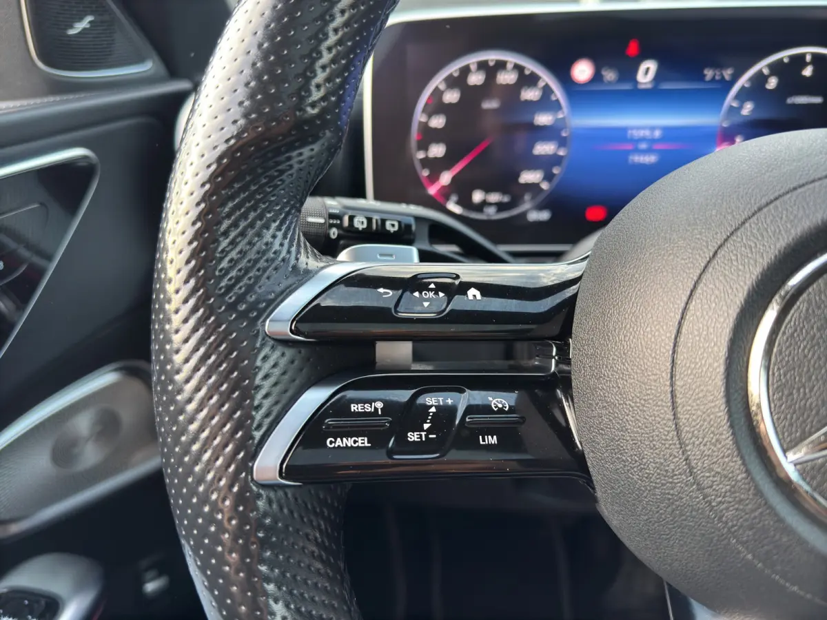 200 Launch Edition AMG Line | 360 Camera | Panoramadak | Adapt. Cruise | Apple Carplay/Android Auto |
