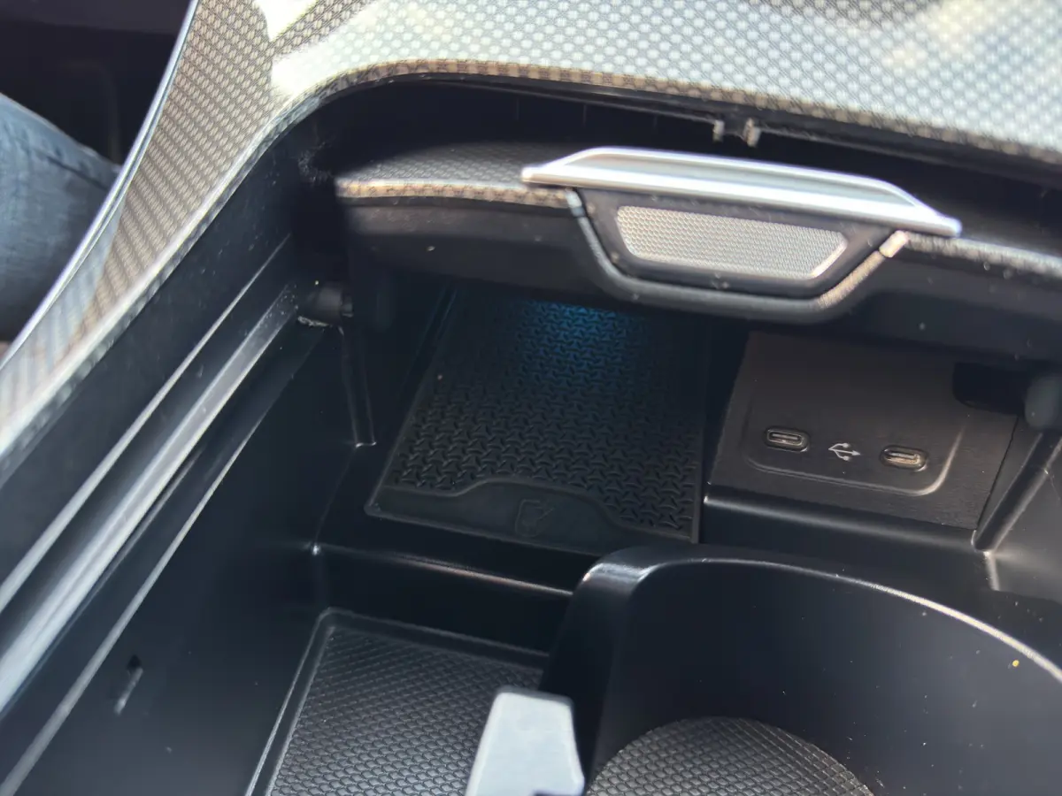 200 Launch Edition AMG Line | 360 Camera | Panoramadak | Adapt. Cruise | Apple Carplay/Android Auto |