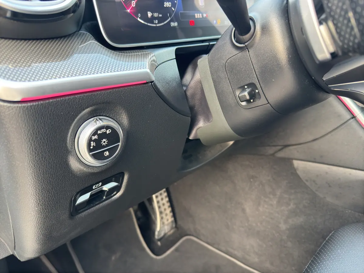 200 Launch Edition AMG Line | 360 Camera | Panoramadak | Adapt. Cruise | Apple Carplay/Android Auto |