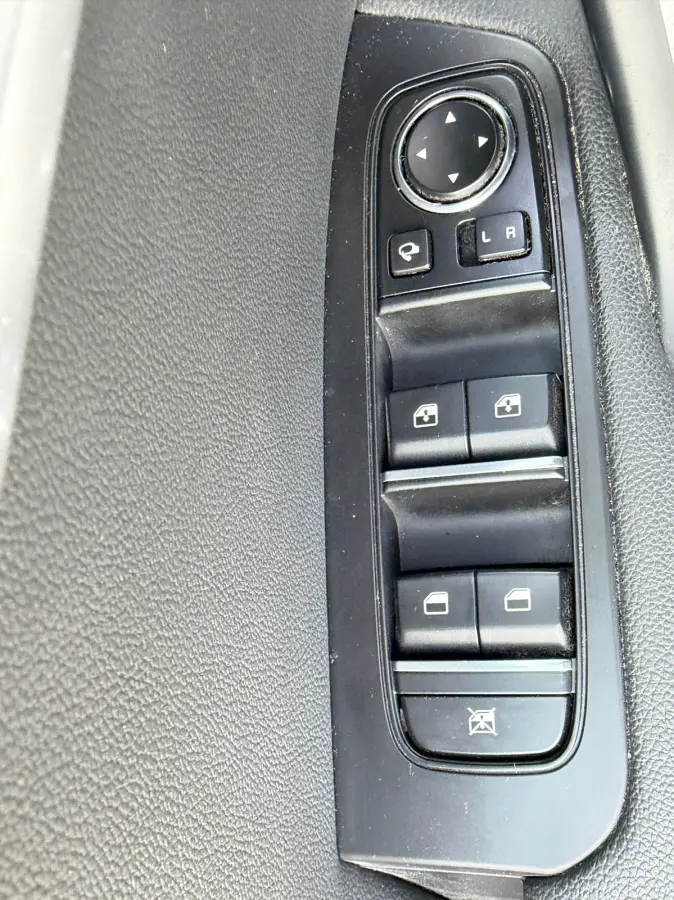 1.0 T-GDI GT-Line Edition |Panorama|Camera|Navi|Apple car