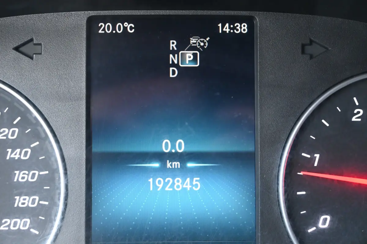 319 CDI L2H1 3500 KG trekhaak, LED, Distronic