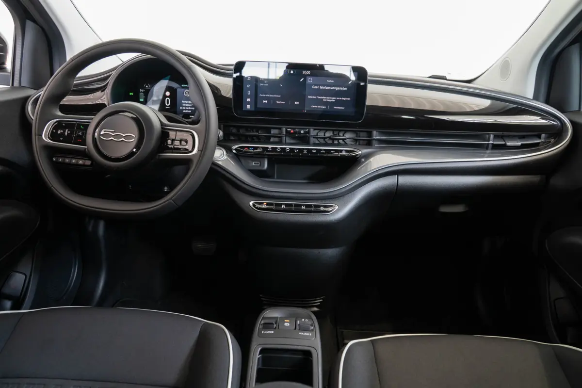 Urban 42 kWh l Apple Car Play l Android l Camera l Leder Multi Stuur l Cr Control l Climate Control l