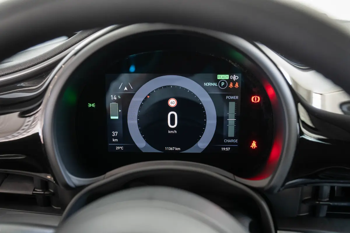 Urban 42 kWh l Apple Car Play l Android l Camera l Leder Multi Stuur l Cr Control l Climate Control l