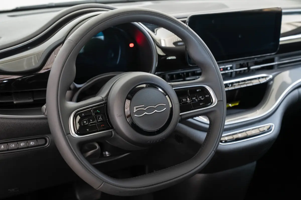 Urban 42 kWh l Apple Car Play l Android l Camera l Leder Multi Stuur l Cr Control l Climate Control l