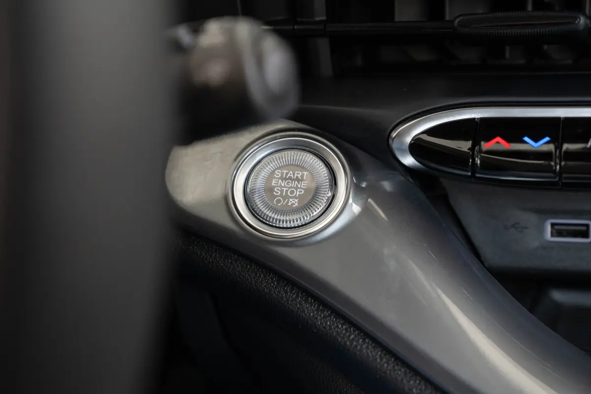 Urban 42 kWh l Apple Car Play l Android l Camera l Leder Multi Stuur l Cr Control l Climate Control l
