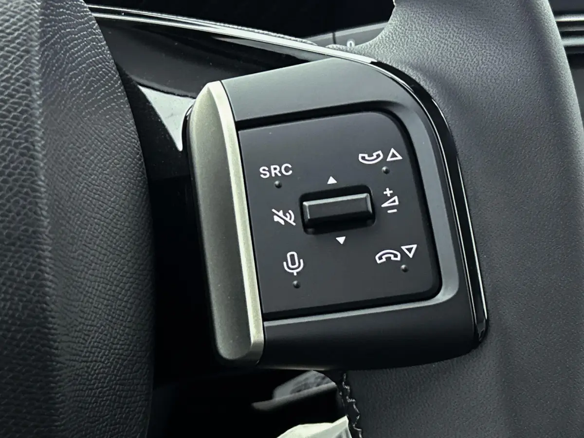Max Comfort Range 44 kWh 113pk | DEMO | Navigatie | Achteruitrijcamera | Climate Control | Cruise Control | Parkeersensoren | Bluetooth | Draadloze Apple Carplay / Android Auto | Comfortstoe