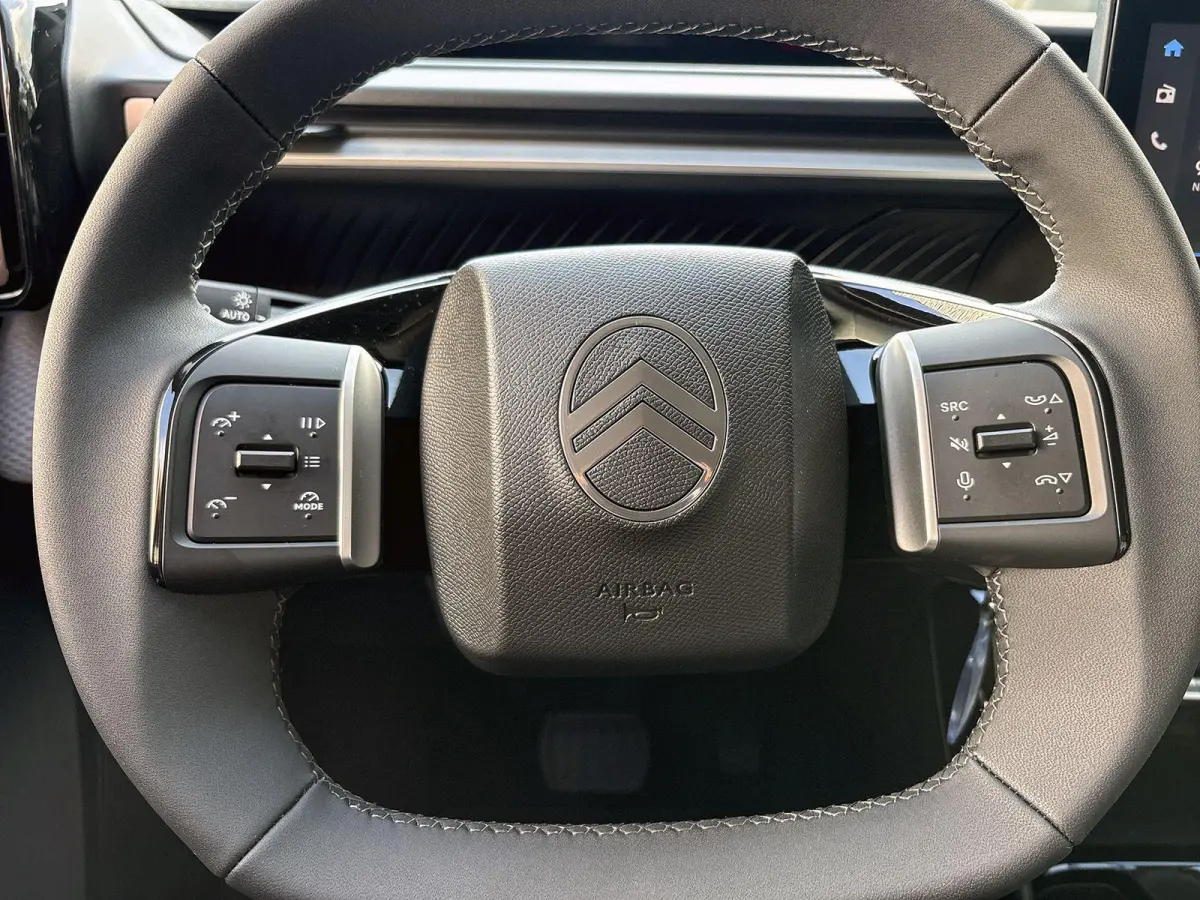 Max Comfort Range 44 kWh 113pk | DEMO | Navigatie | Achteruitrijcamera | Climate Control | Cruise Control | Parkeersensoren | Bluetooth | Draadloze Apple Carplay / Android Auto | Comfortstoe
