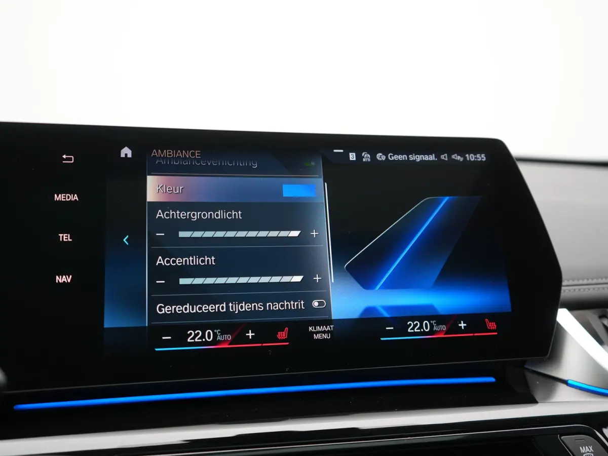 xDrive30e X Line PHEV 326pk Dealer O.H. | Trekhaak Af Fabriek | Panodak | Camera | Harman / Kardon | Lederen Voorstoelen Memory & Verwarmd | Sfeerverlichting | Apple Carplay | Navigatie | DA