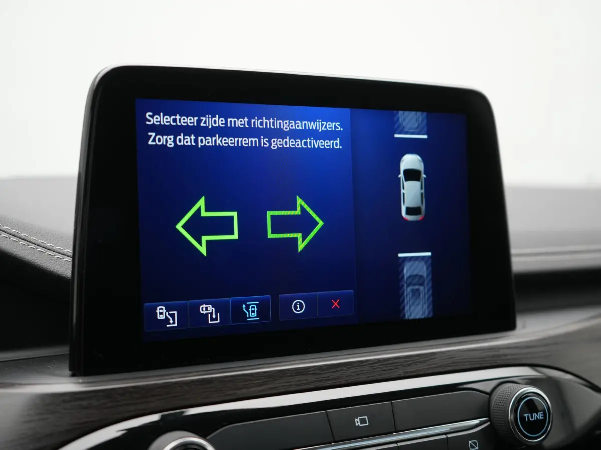 2.5 PHEV Vignale 225pk Dealer O.H. | Trekhaak Af Fabriek | Adaptive Cruise | 360 Camera | Head Up | Bang & Olufsen | Lederen Sportstoelen Memory & Verwarmd | Keyless | BLIS | Stuur Verwarmd 