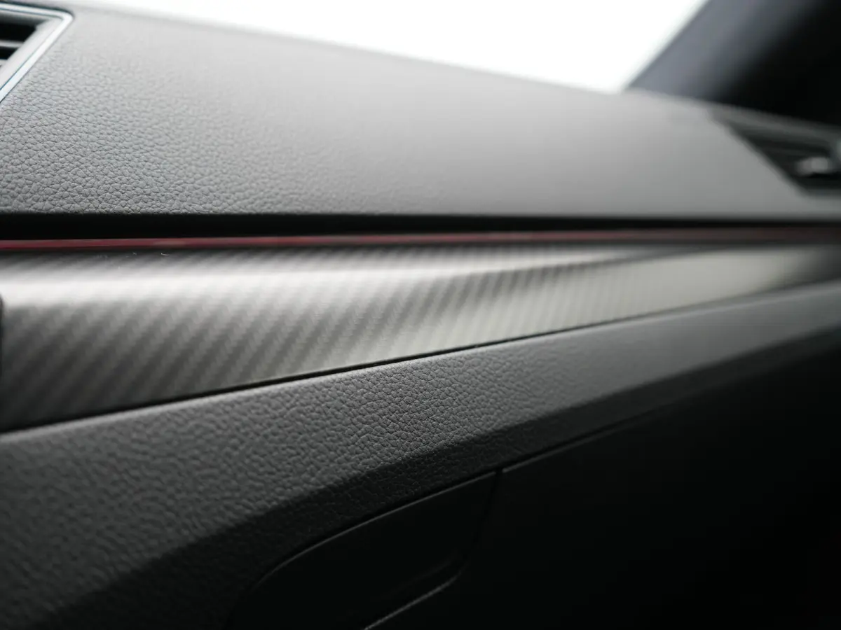 1.4 TSI iV Sportline Business PHEV 218pk Dealer O.H. | Trekhaak Af Fabriek | Panodak | Adaptive Cruise | 360 Camera | Alcantara Sportstoelen Memory & Verwarmd | Stuur Verwarmd | Blis | Keyle