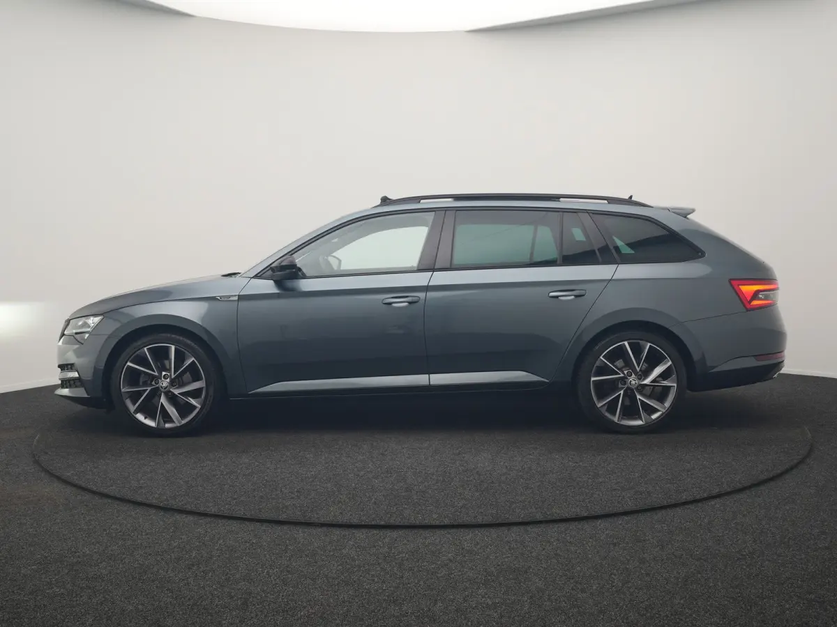 1.4 TSI iV Sportline Business PHEV 218pk Dealer O.H. | Trekhaak Af Fabriek | Panodak | Adaptive Cruise | 360 Camera | Alcantara Sportstoelen Memory & Verwarmd | Stuur Verwarmd | Blis | Keyle