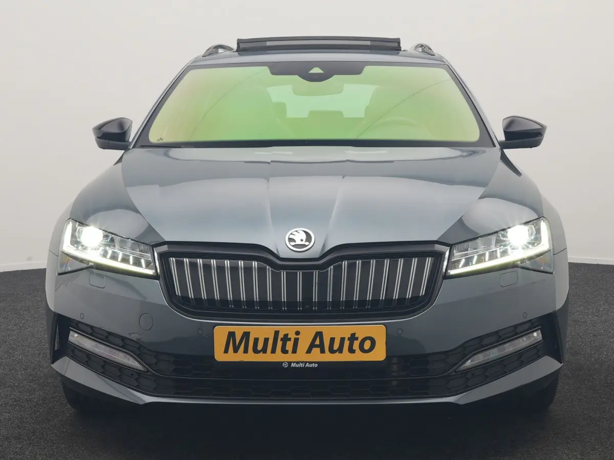 1.4 TSI iV Sportline Business PHEV 218pk Dealer O.H. | Trekhaak Af Fabriek | Panodak | Adaptive Cruise | 360 Camera | Alcantara Sportstoelen Memory & Verwarmd | Stuur Verwarmd | Blis | Keyle
