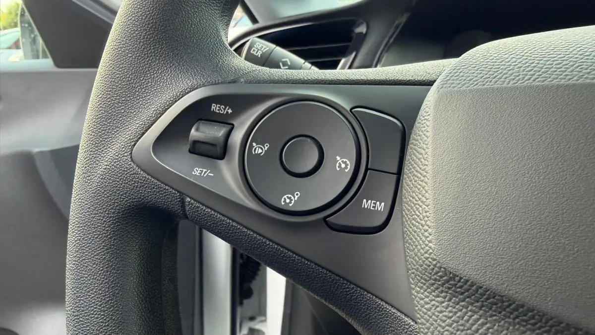 Electric Corsa-e 50KWH 136PK BUSINESS EDITION SOH 100% / NAVI / CLIMA / LED / PDC / CAMERA / KEYLESS / BLUETOOTH / CRUISECONTROL !!