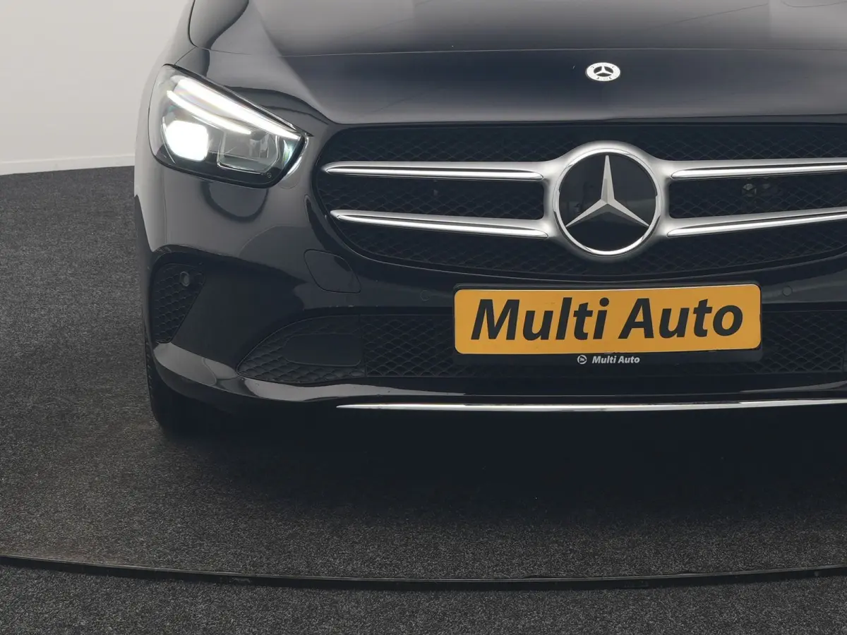 250 e Advantage PHEV 218pk Dealer O.H. | Trekhaak Af Fabriek | Adaptive Cruise | Head Up | Burmester Audio | Camera | Lederen Sportstoelen Memory & Verwarmd | BLIS | Apple Carplay | Widescre