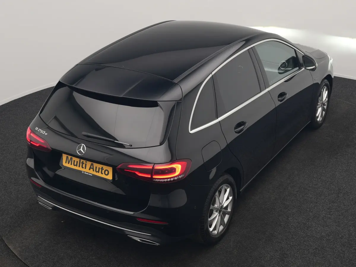 250 e Advantage PHEV 218pk Dealer O.H. | Trekhaak Af Fabriek | Adaptive Cruise | Head Up | Burmester Audio | Camera | Lederen Sportstoelen Memory & Verwarmd | BLIS | Apple Carplay | Widescre