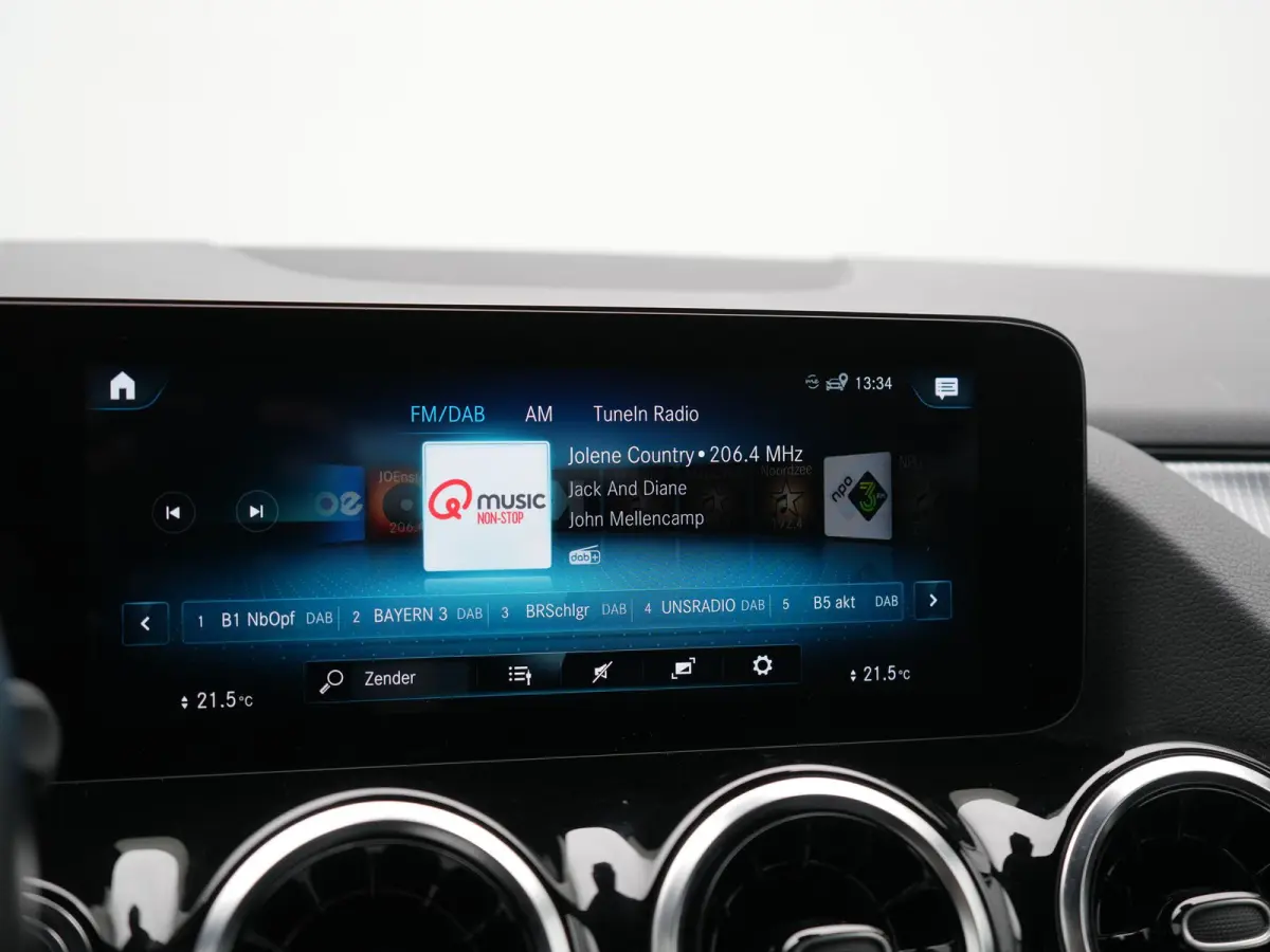 250 e Advantage PHEV 218pk Dealer O.H. | Trekhaak Af Fabriek | Adaptive Cruise | Head Up | Burmester Audio | Camera | Lederen Sportstoelen Memory & Verwarmd | BLIS | Apple Carplay | Widescre