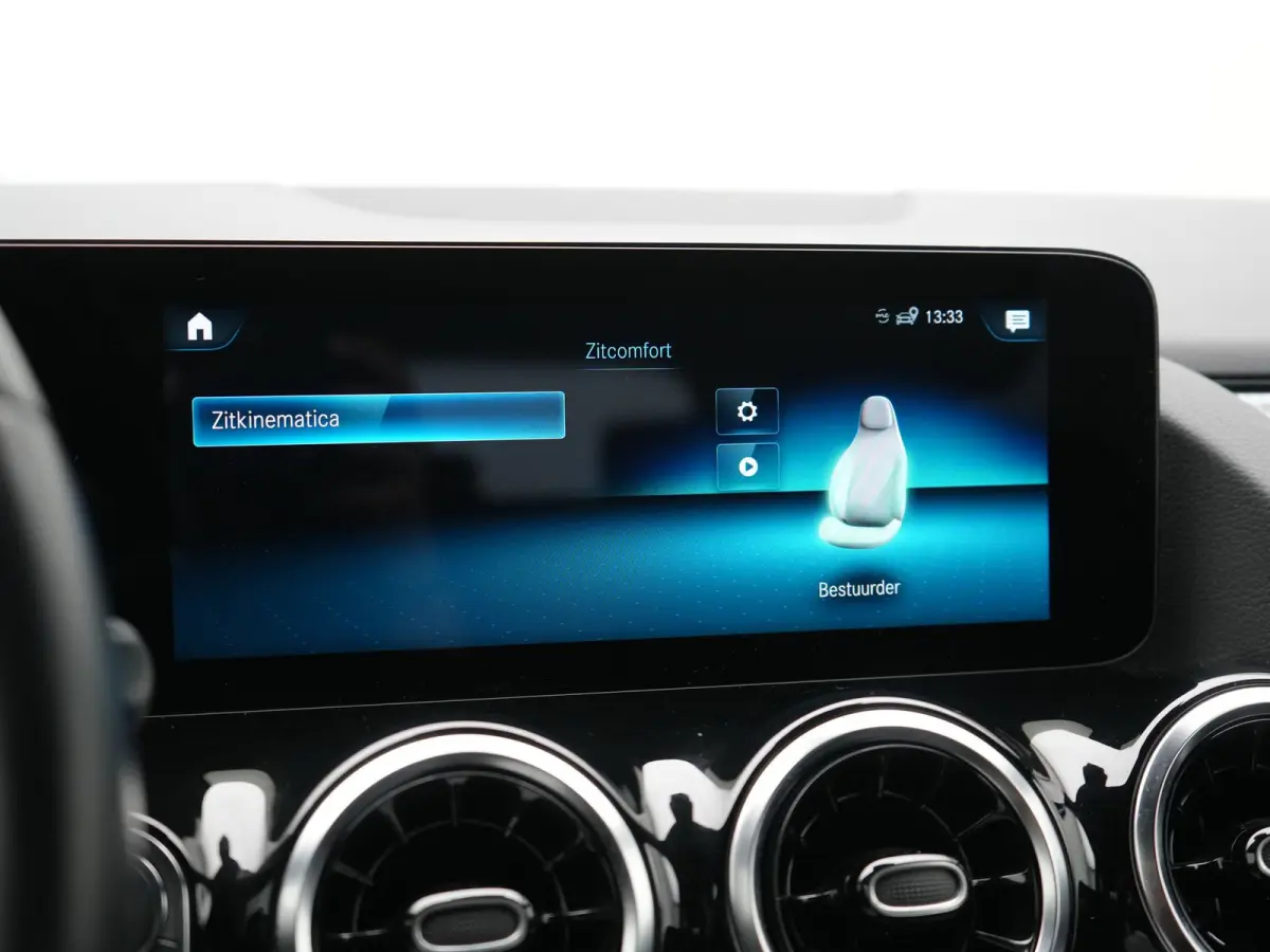 250 e Advantage PHEV 218pk Dealer O.H. | Trekhaak Af Fabriek | Adaptive Cruise | Head Up | Burmester Audio | Camera | Lederen Sportstoelen Memory & Verwarmd | BLIS | Apple Carplay | Widescre