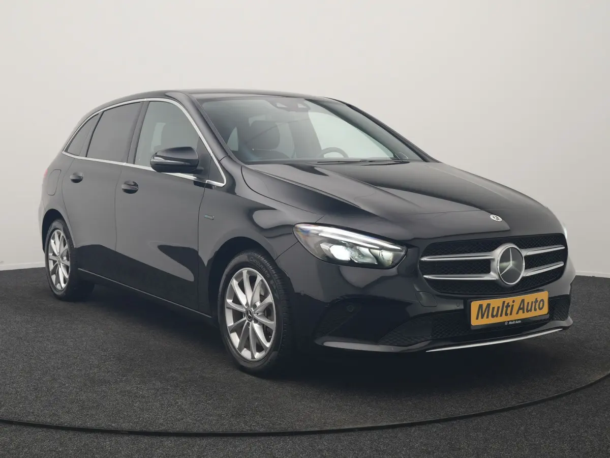 250 e Advantage PHEV 218pk Dealer O.H. | Trekhaak Af Fabriek | Adaptive Cruise | Head Up | Burmester Audio | Camera | Lederen Sportstoelen Memory & Verwarmd | BLIS | Apple Carplay | Widescre