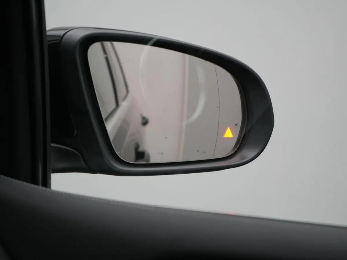 250 e Advantage PHEV 218pk Dealer O.H. | Trekhaak Af Fabriek | Adaptive Cruise | Head Up | Burmester Audio | Camera | Lederen Sportstoelen Memory & Verwarmd | BLIS | Apple Carplay | Widescre
