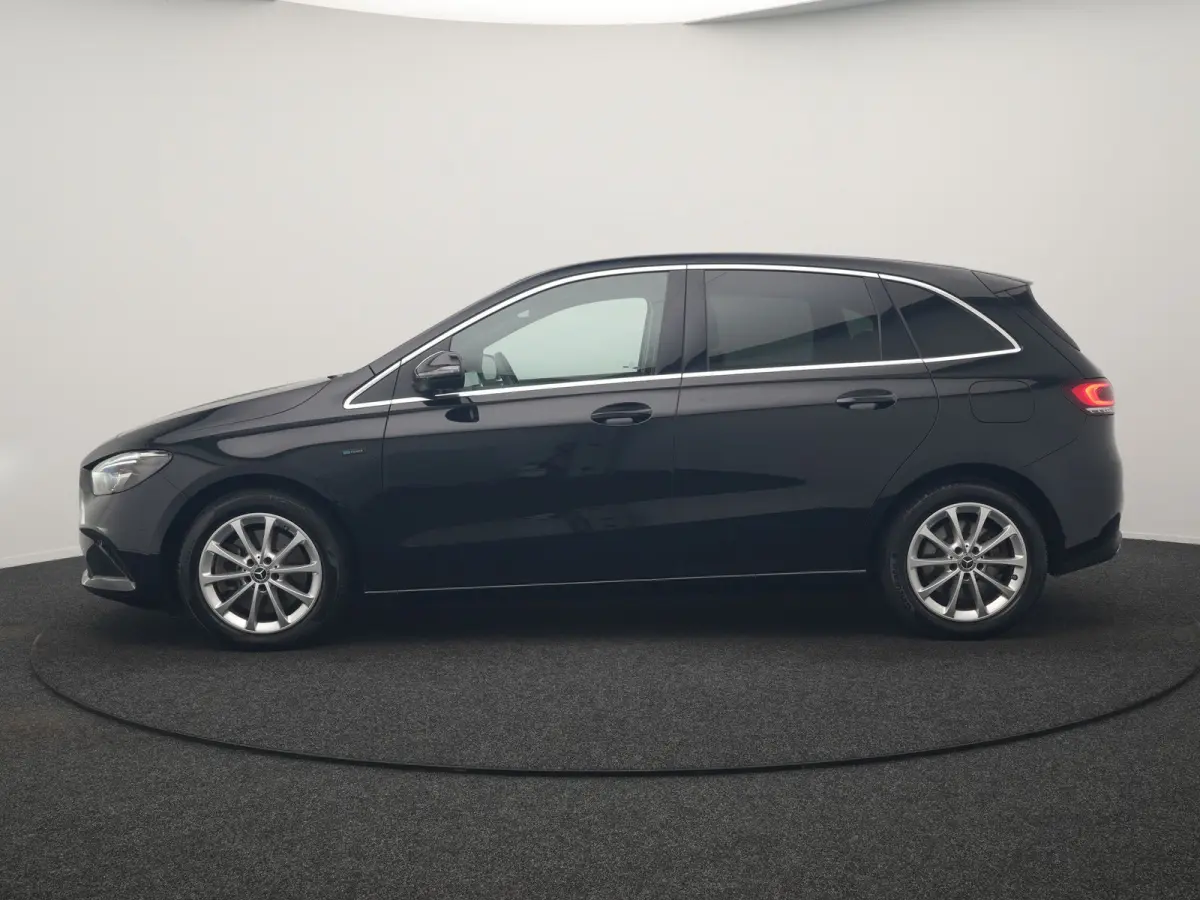 250 e Advantage PHEV 218pk Dealer O.H. | Trekhaak Af Fabriek | Adaptive Cruise | Head Up | Burmester Audio | Camera | Lederen Sportstoelen Memory & Verwarmd | BLIS | Apple Carplay | Widescre