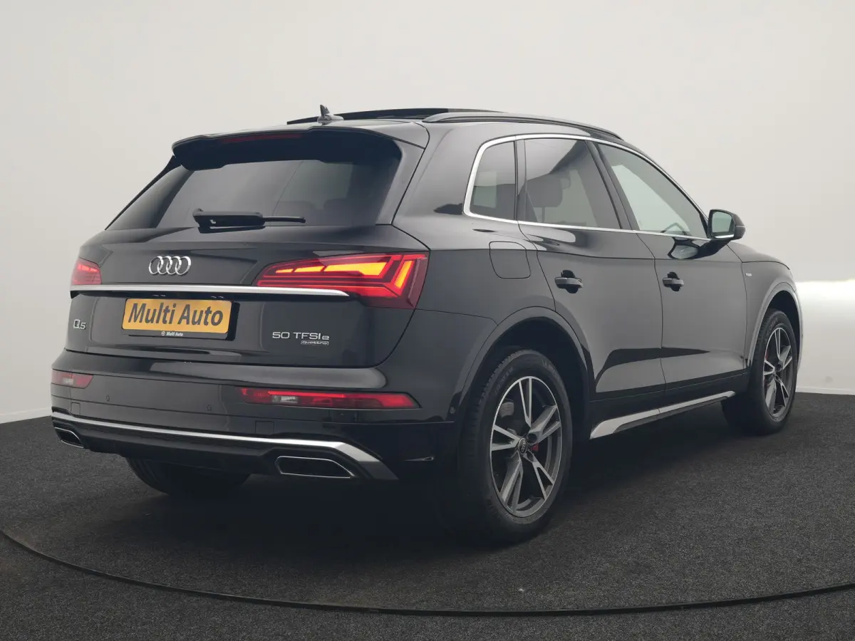 50 TFSI e 2x S Line PHEV 300pk Dealer O.H. | Panodak | 360 Camera | Head Up | Lederen Sportstoelen Verwarmd | Keyless | Apple Carplay | Cruise Control | Virtual Cockpit | Navigatie | DAB | 1