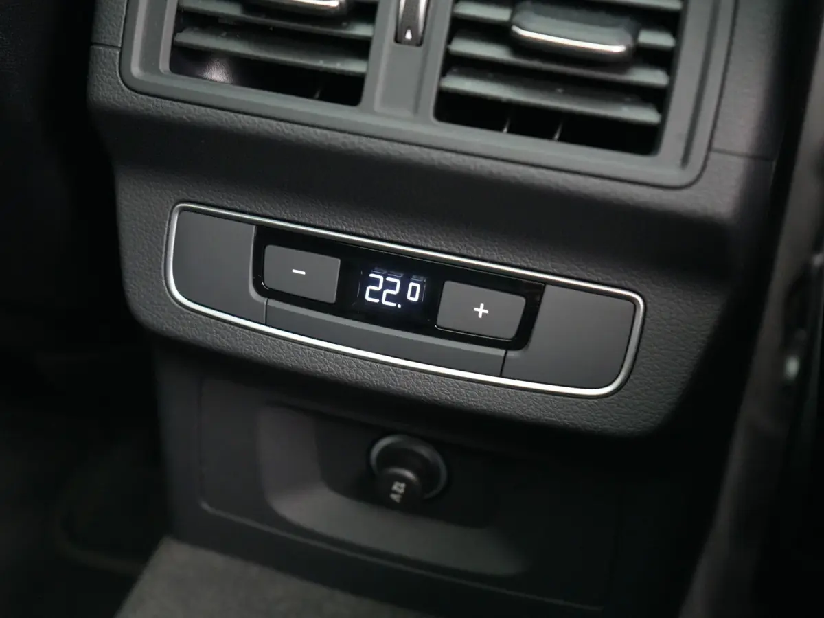 50 TFSI e 2x S Line PHEV 300pk Dealer O.H. | Panodak | 360 Camera | Head Up | Lederen Sportstoelen Verwarmd | Keyless | Apple Carplay | Cruise Control | Virtual Cockpit | Navigatie | DAB | 1