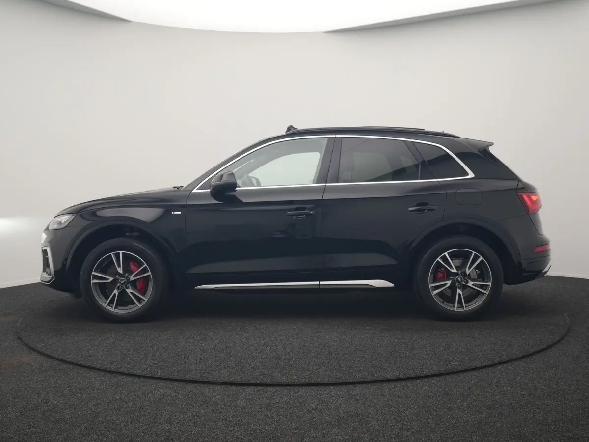 50 TFSI e 2x S Line PHEV 300pk Dealer O.H. | Panodak | 360 Camera | Head Up | Lederen Sportstoelen Verwarmd | Keyless | Apple Carplay | Cruise Control | Virtual Cockpit | Navigatie | DAB | 1